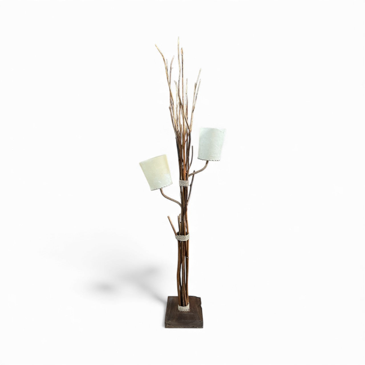 Stehlampe handgefertigt Äste - Holzlampe mit Lederschirm