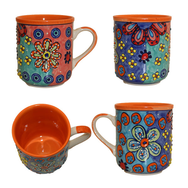 Handbemalte Keramik-Tasse Daisy - Blumenmuster mit Pünktchen