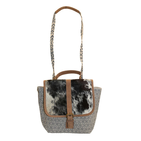 Rucksack und Umhängetasche in Einem