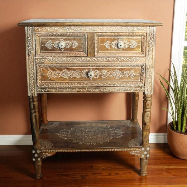 Buffet artisanal orné d'une peinture mandala artistique