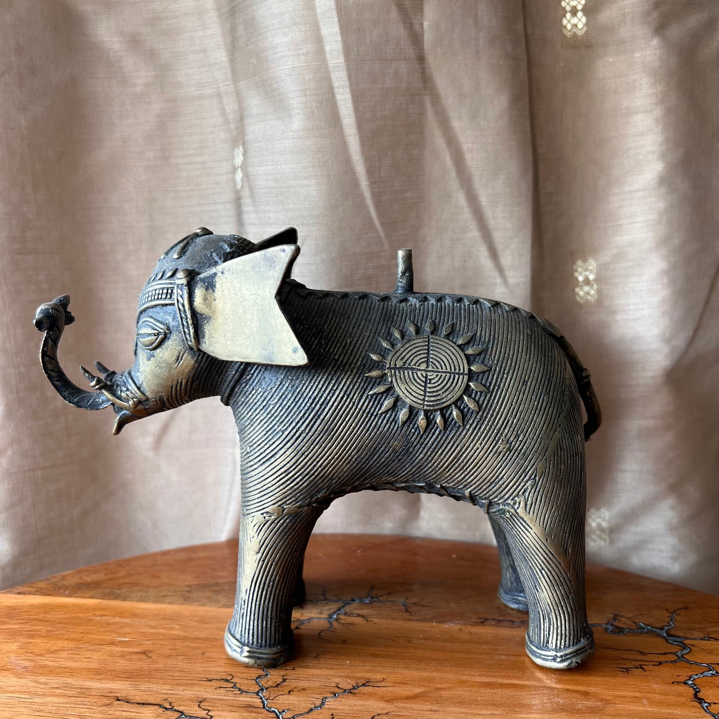 Éléphant avec cavalier - Figurine vintage en laiton de Bastar Art, Inde