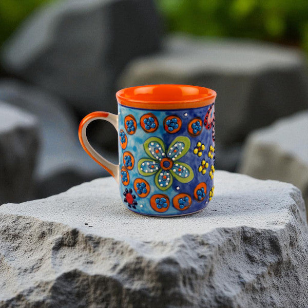 Keramik-Tasse Daisy handgemalt - Blumenmuster Kaffeetasse