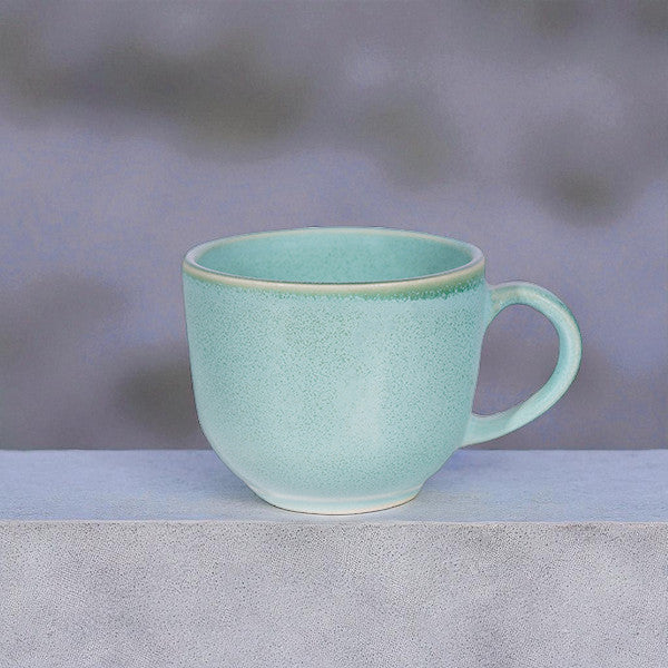 Petite tasse turquoise de Studiopottery
