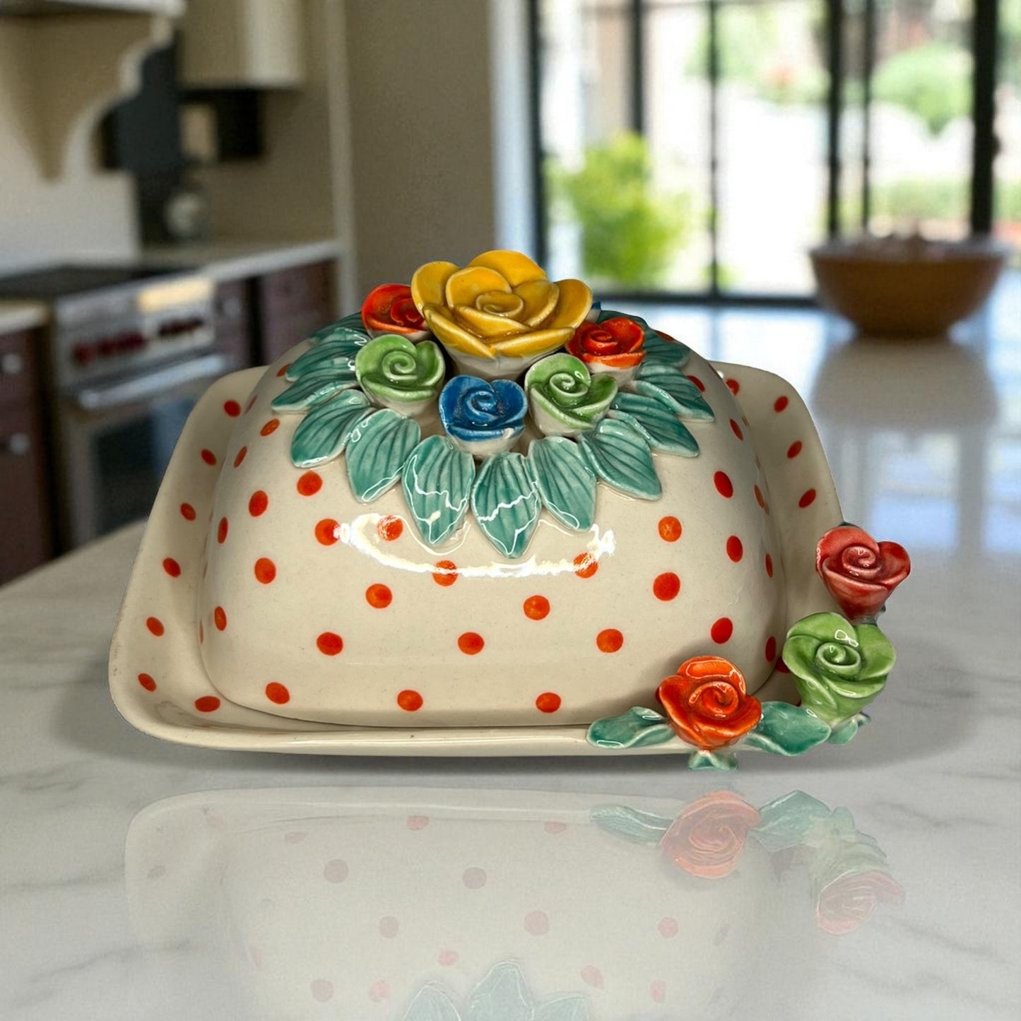 Butterdose gepunktet mit Rosen B-Ware