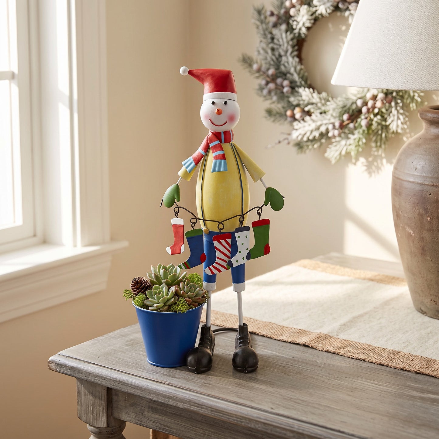 Figurine décorative hivernale avec pot de fleurs