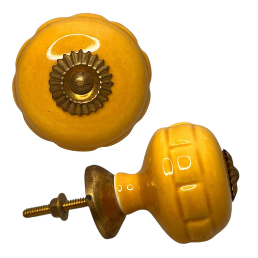 bouton de meuble jaune moutarde