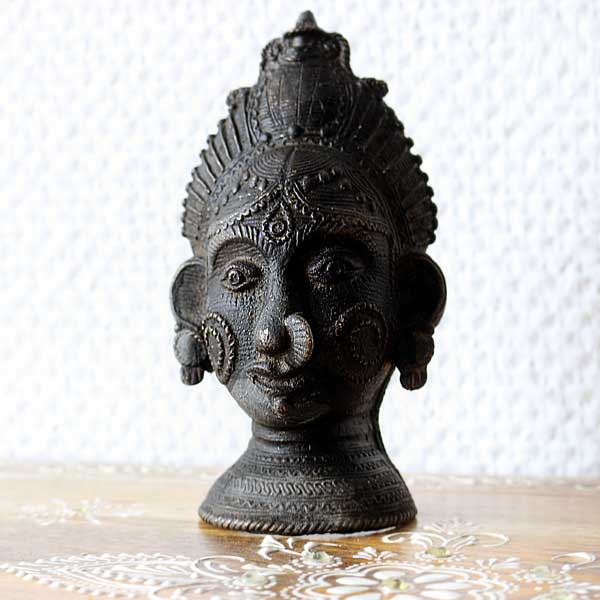 Female head Bastar Art