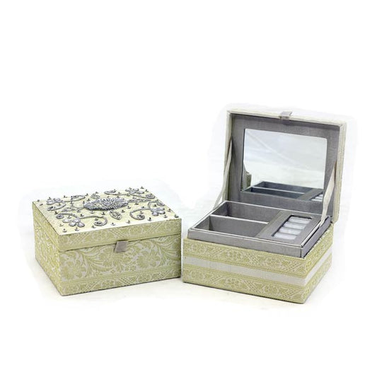 Schmuckschatulle handbestickt mit Spiegel