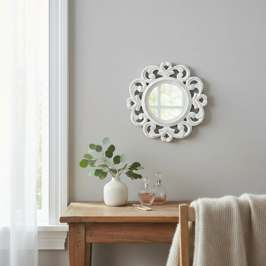 Runder Wandspiegel mit geschnitztem Holzrahmen