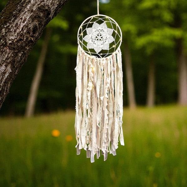 Dream catcher with lighting